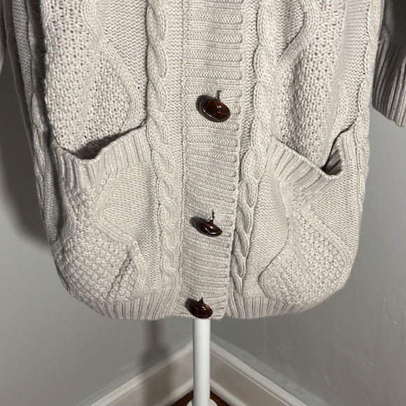 SALE  Gray Knit Sweater - Picture 3 of 6